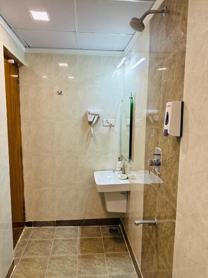 Greens Elite Chennai Extérieur photo