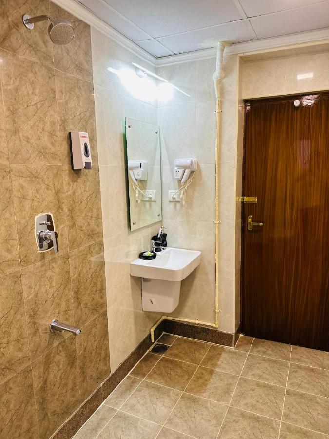 Greens Elite Chennai Extérieur photo
